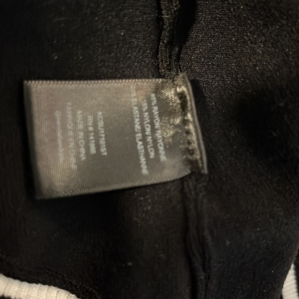 Kendall & Kylie Black and White Top - Picture 5 of 5